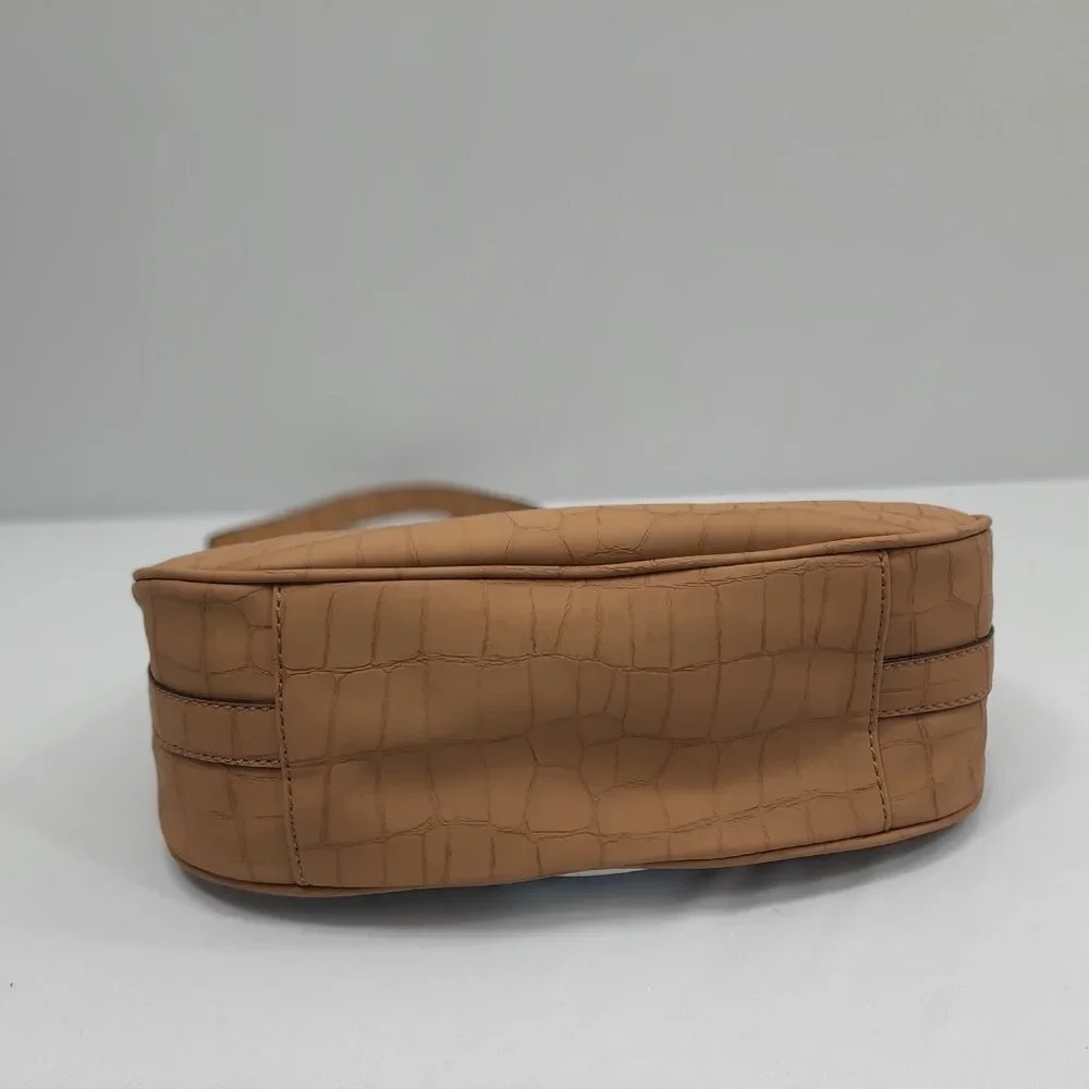GUESS NADALIA HOBO HANDBAG NEW‎ WITH TAG